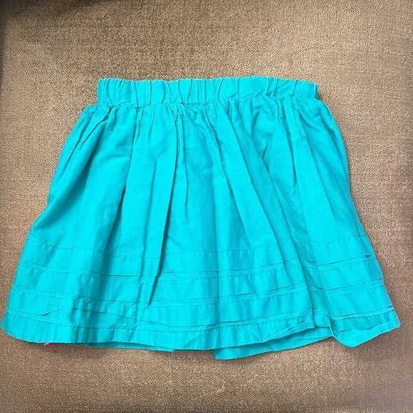 Mini Boden skirt size 4-5 greenish blue color with pink lining underneath - Picture 4 of 5